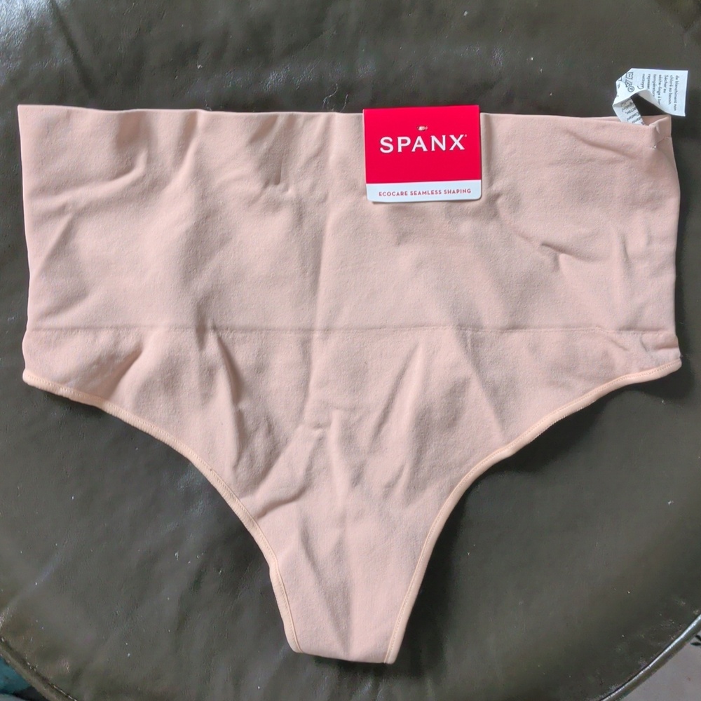 SPANX Size Medium High-Waist Seamless Briefs — Blush Pink